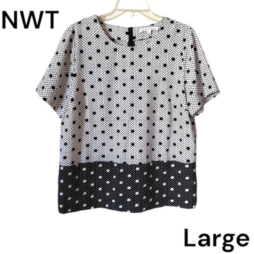 NWT CLASSIC BLACK/WHITE POLKA DOT TOP  LARGE      #T